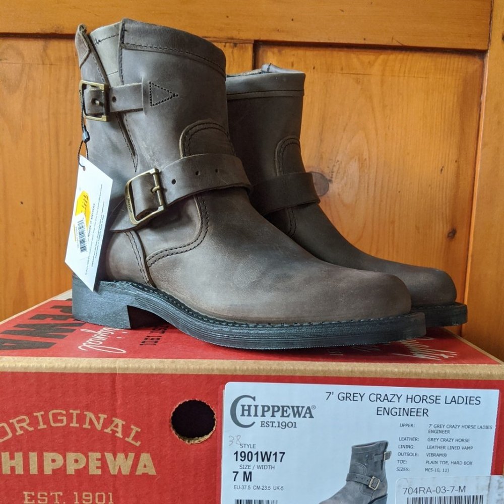CHIPPEWA Short GREY Leather Moto Boots Womens
